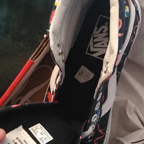 Vans - Picture 3 of 4